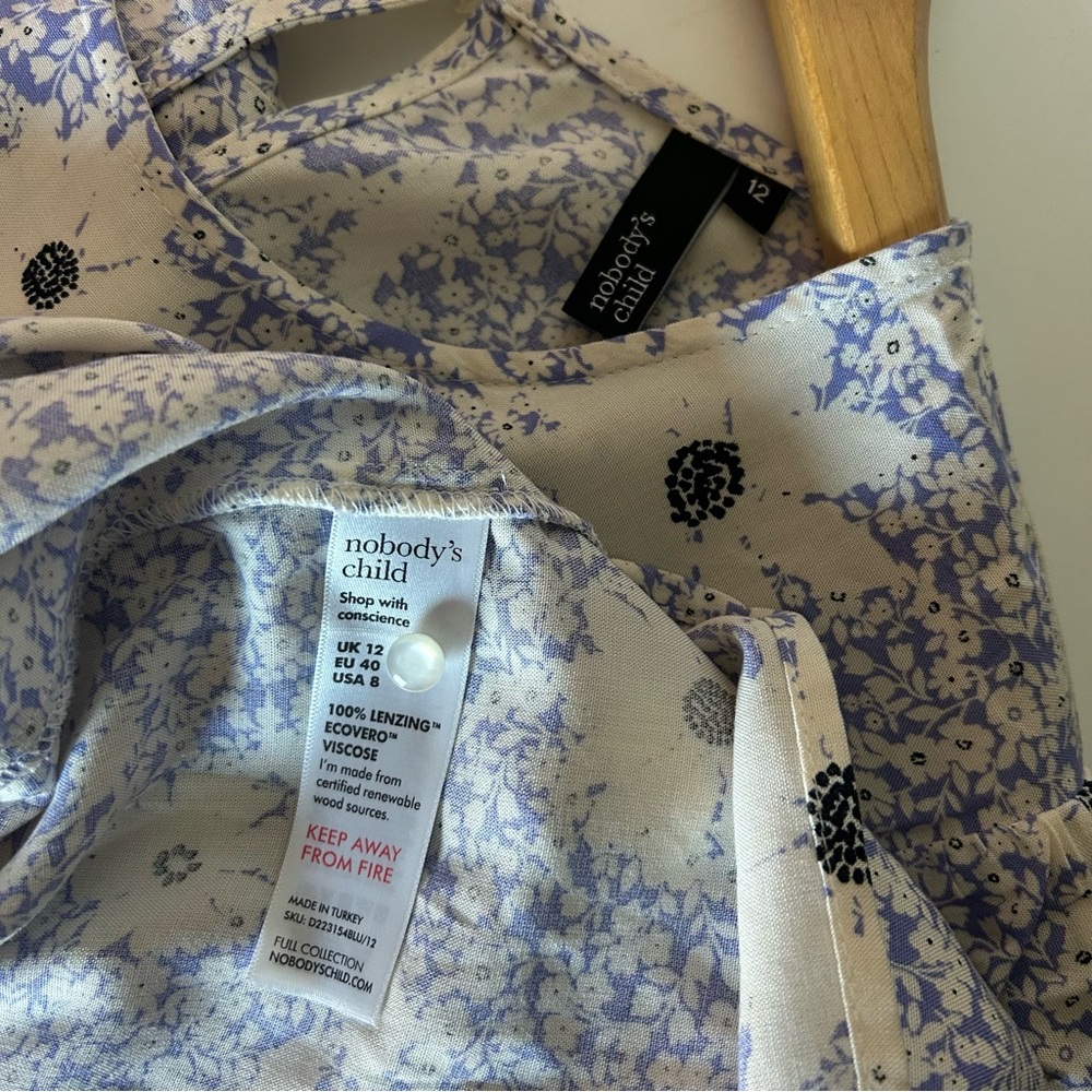 Nobody’s Child white and purple half sleeve floral midi dress - Picture 10 of 10